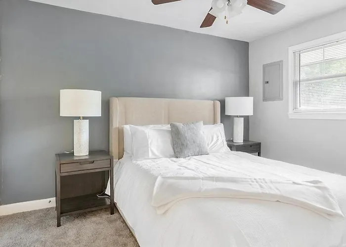 Landing - Modern With Amazing Amenities Apartment Winston-Salem
